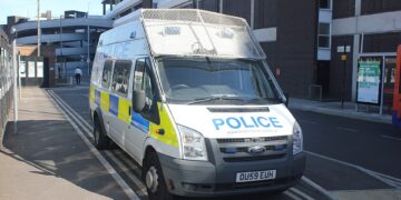 2009_Ford_Transit_Bedfordshire_Police_MAY20
