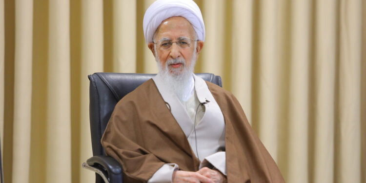 Ayatollah Jawadi Amoli: Iran Never Initiates Aggression but Will Show No Mercy to Invaders